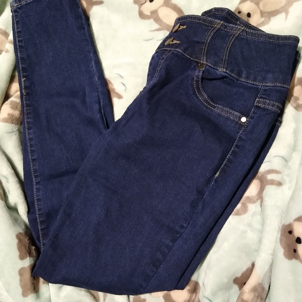 Size 4 modern fit D.jeans